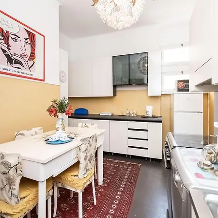 Apartmán 100mq Deluxe - Walk To - Private Parking