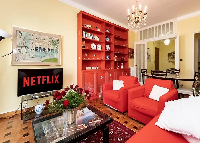 100mq Deluxe - Walk To - Private Parking